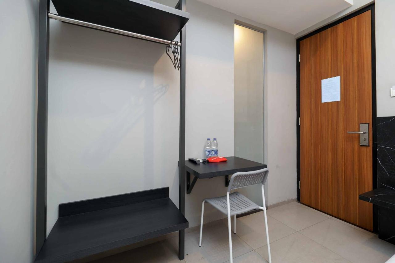 RedDoorz Plus near Radio Dalam 3 Dżakarta Zewnętrze zdjęcie